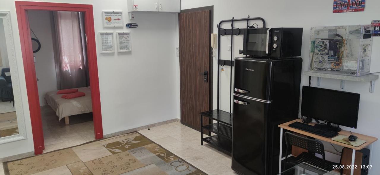 Apartment Comfy - For A Quiet, Family Holiday Without Parties ไฮฟา ภายนอก รูปภาพ